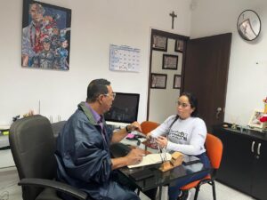 Visita de Computadores para Educar a la Institución Educativa Hans Drews Arango